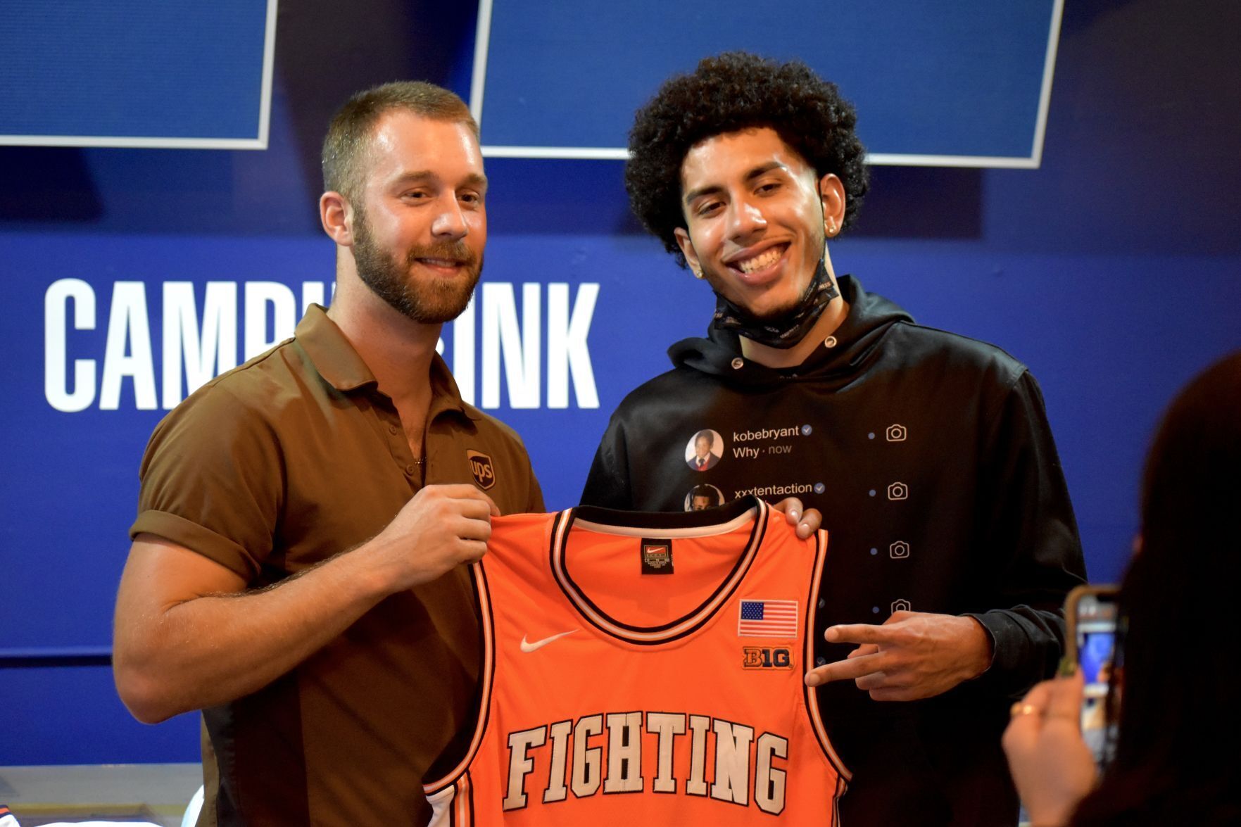 Photos: Illinois star Andre Curbelo celebrates 20th birthday with meet and greet